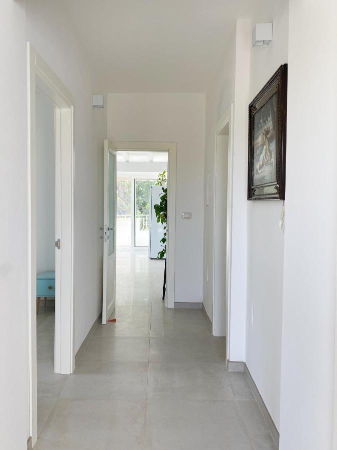 Attico Vista Mare In Villa Antica Torre Pali Bagian luar foto